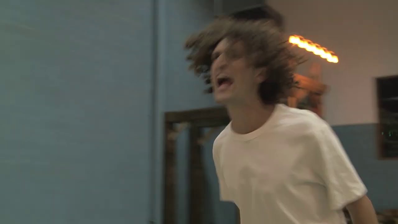 Terrenoire - Derrière le Soleil (Un Concert à Emporter / A Take Away Show)