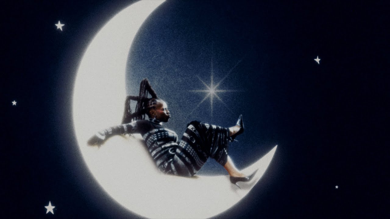 THEODORA - FASHION DESIGNA